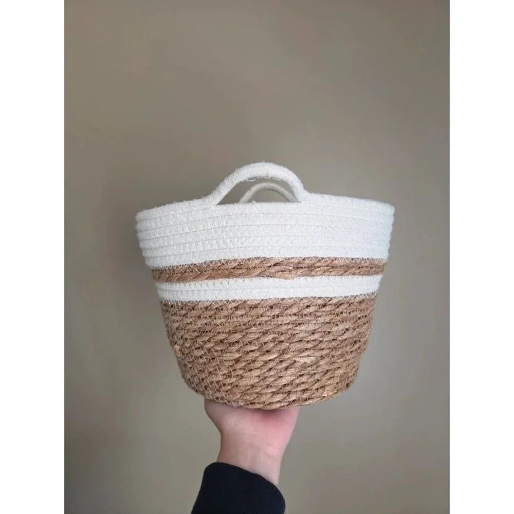 Round wooden basket tan white